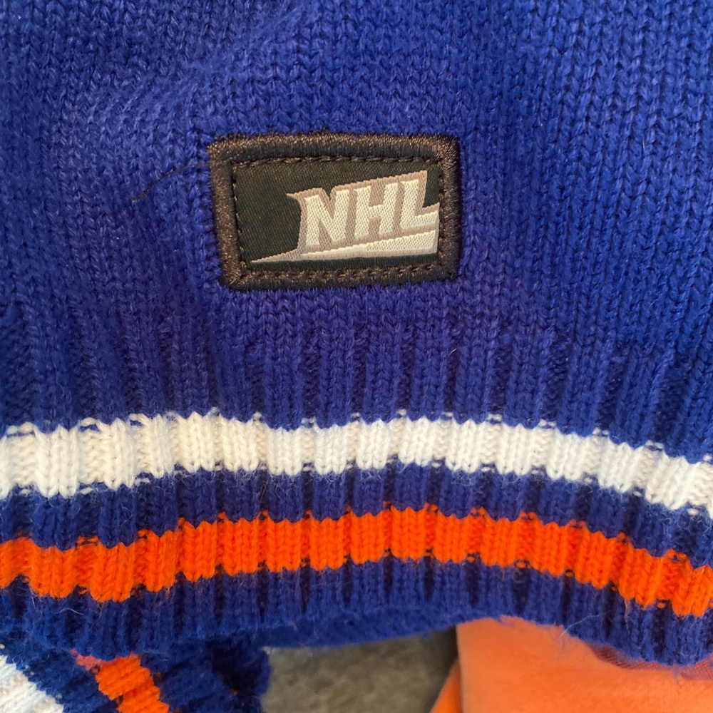 Oilers NHL by ilanco size small sweater oil country Hockey - Picture 3 of 7